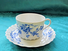 Tasse a thé en porcelaine de limoges Haviland torse cerisier fleur bleu lot B