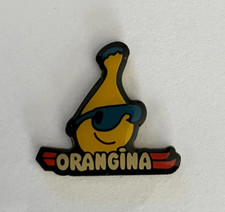 109 - Pin's BOUTEILLE ORANGINA