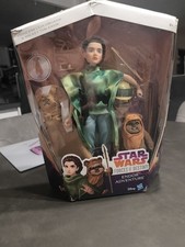 Poupée articulée 25 cm princesse Leia ewok forces of destiny endor 