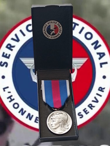 Medaille services militaires - medaille,