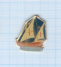 Pin’s Voilier caravelle petit navire