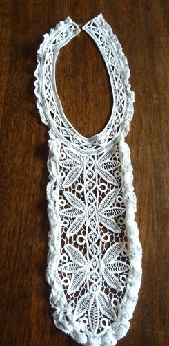 Plastron ancien dentelle - dentelle,