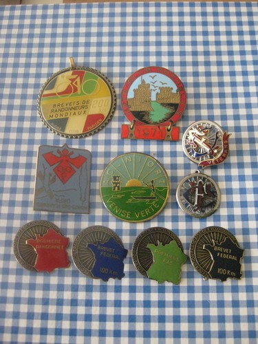 Lot broches cyclisme - 10,
