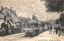 MOUCHARD - Arrivée d'un express