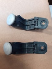 charnière inferieure et supérieure gauche de custode peugeot 205