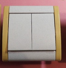 Double Inter Va et Vient SILEX JAUNE MIEL 85705- 85050- 84020 LEGRAND SAGANE 