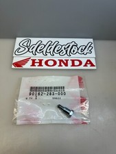 1 boulon garde boue honda