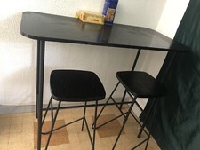 table haute mange debout et ses 2 chaises