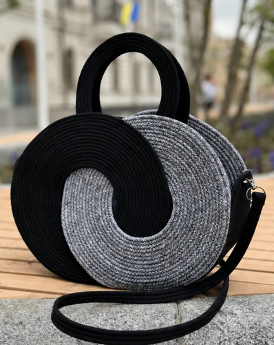 Sac main rond - à,