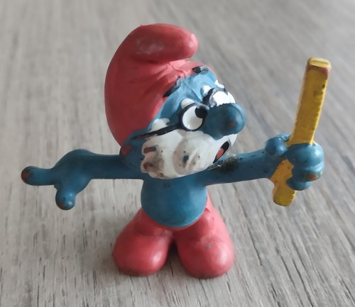 Figurine grand schtroumpf - grand,