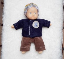 Vêtements mini poupon, tenue