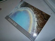 Livre voyage  guide ⁮Islande par Thorarinsson photos de Helga fietz