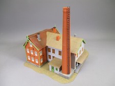 LQ1566 FALLER 265 Train Ho 1/87 1:87 Maquette montée Usine ancienne