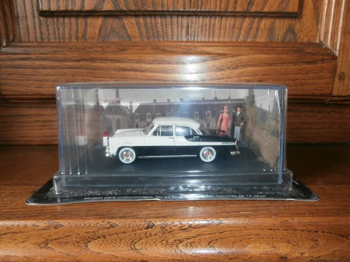Diorama simca vedette - simca,