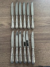 12 anciens couteaux fromage entremet métal argenté style Louis XV rocaille marly