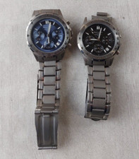 Paire d'anciennes montres Quartz, Rover & Lakes, Titan chronographe