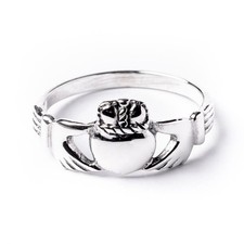 81stgeneration Argent claddagh