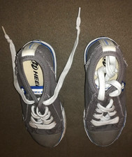 HEELYS - CHAUSSURES À ROULETTES NOIR/BLANC Taille 32 Occasion sport spécifique