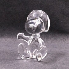 Baccarat Cystal snoopy assis