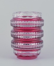 Val St. Lambert, Belgique. Grand et impressionnant vase à facettes en verre c...