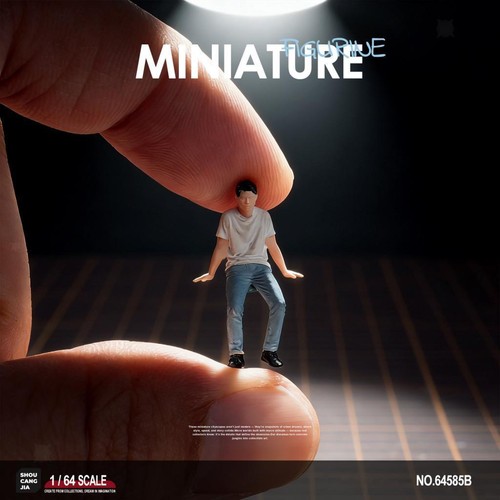 Figurine miniature - , à