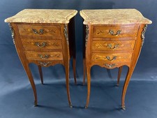 Paire de chevets à décor