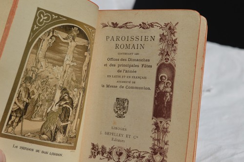 Missel ancien jésus - missel,