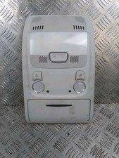 ECLAIRAGE DE PLAFONNIER Audi A4 Avant (B8) 2010 8200073234