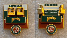 pin's Roland Garros tennis 1994 perrier dorée golden Signé Arthus Bertrand paris