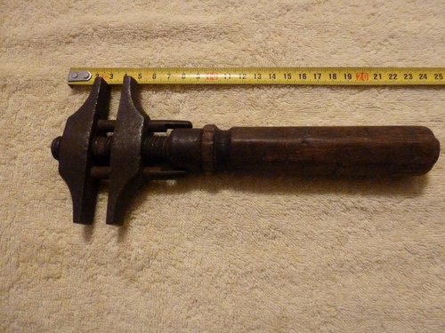 Ancienne cle molette - ancienne,