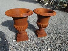 PAIRE DE PETITS VASES MEDICIS