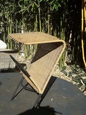 Petite table d'appoint des