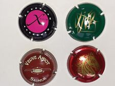 LOT DE 4 CAPSULES DE CHAMPAGNE , MOUSSEUX DIVERSES
