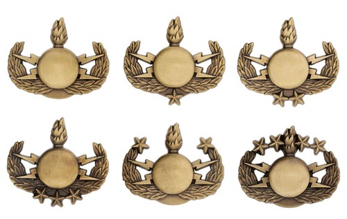 Lot veritable insignes - de, 6