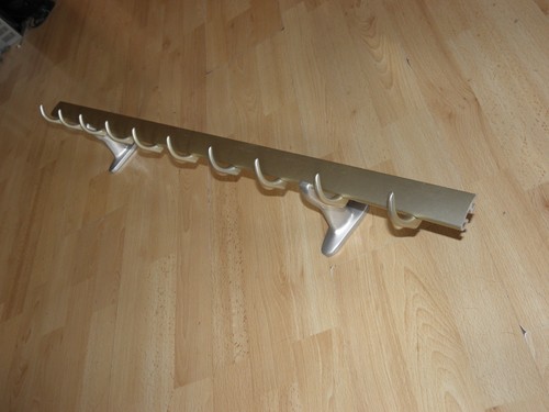 Barre crochets boucher - de,