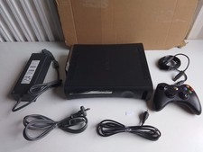 Console Xbox 360 en parfait état de fonctionnement + Manette + Câbles !!!