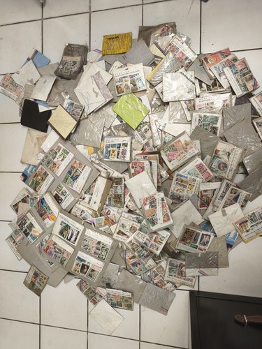 Lot ancien timbres poste