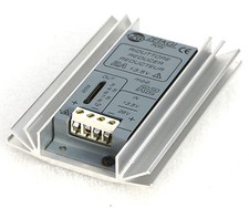 ZETAGI Z2 Dc / Netzweil Convertisseur Entrée 13,5 - 28V Out 3 Jusqu'À 12V #O420