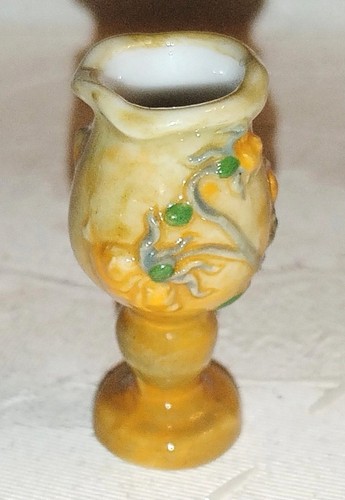 Fève vase tulipe sur - 🌞,