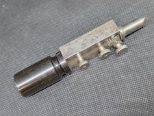 Ancien outil compte-tours