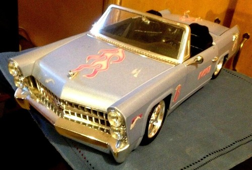Bratz 2002 sports car - -,