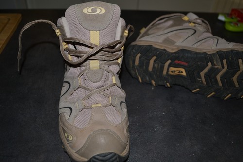 Chaussures randonnées - chaussures,