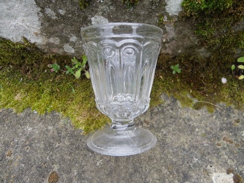 Verre pied ancien vase - À, À