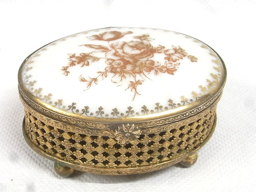 Boite a bijoux - a,