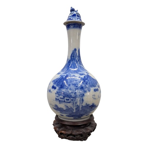 Vase couvert blanc bleu - , de