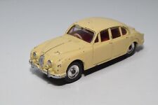 B47 1:43 DINKY TOYS 195 JAGUAR