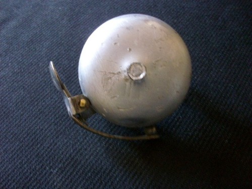 Sonnette vélo ancienne - sonnette,