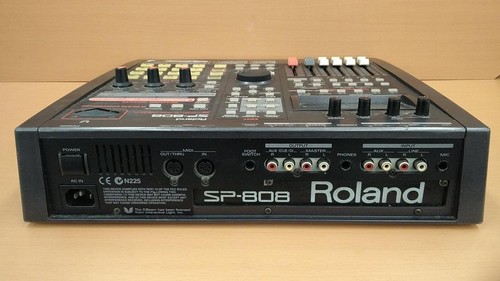Roland 808 groove sampling - roland,