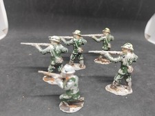 QUIRALU   lot 5 Soldats fusils