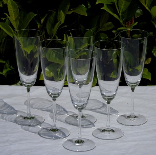 Baccarat service 6 flûtes - 6,